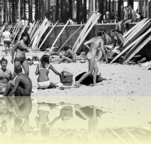 Teenagers on Manly Beach, Douglass Baglin, 1960s. Manly Library. © Estate of Douglass Baglin++